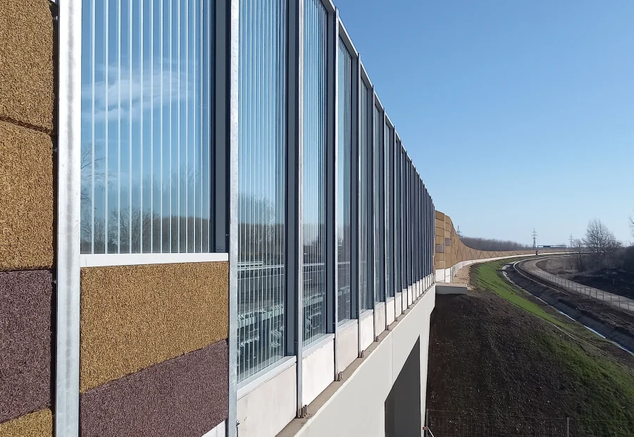 M4 autópálya Abony-Törökszentmiklós II. szakasz – Átlátszó zajárnyékoló (MDS) (2021)