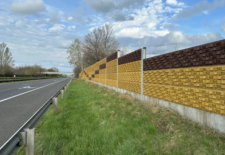 M7 autópálya bal oldal 114 km sz – XTR Akusztik-F Prizma, helyszíni fotó 1