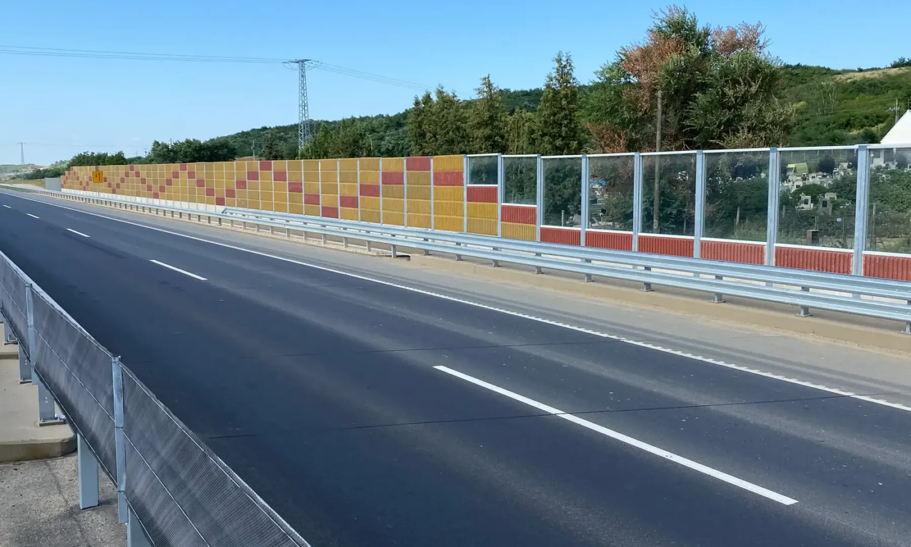 M30 autópálya Miskolc-Tornyosnémeti – XTR Akusztik-F, XTR Akusztik-2, MDS üveg, helyszíni fotó 1