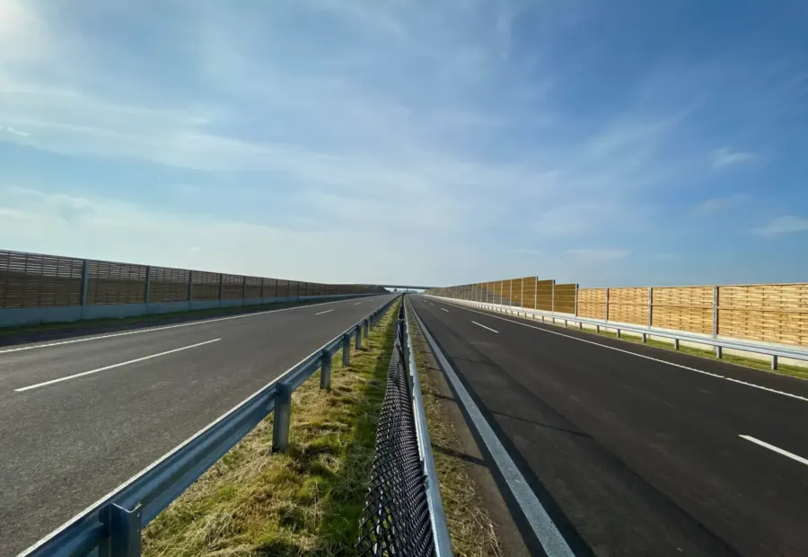 M4 autópálya Berettyóújfalu-Országhatár szakasz II. ütem – XTR Akusztik-F, FA Madár, helyszíni fotó 4