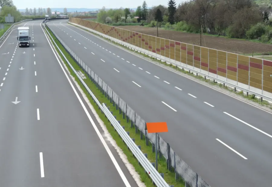 M30 autópálya Miskolc-Tornyosnémeti – XTR Akusztik-F, XTR Akusztik-2, MDS üveg, helyszíni fotó 15